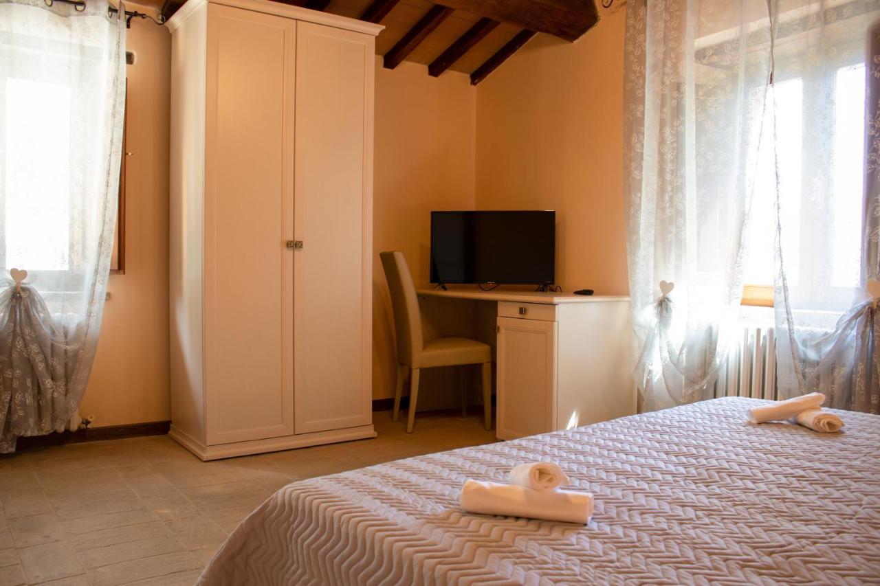 Casale San Sabino Hotel Сполето Екстериор снимка